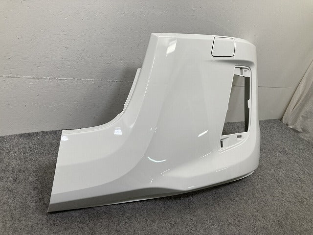 新車取り外し!フォワード FRR90S4 純正 フロント バンパー 4/5X CRG/4X CRG/4/5X CRG 1-86722177-0 ホワイト ソリッド いすゞ(150452)