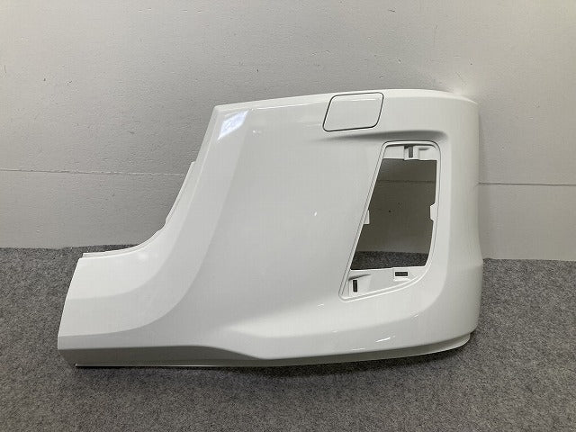 新車取り外し!フォワード FRR90S4 純正 フロント バンパー 4/5X CRG/4X CRG/4/5X CRG 1-86722177-0 ホワイト ソリッド いすゞ(150453)