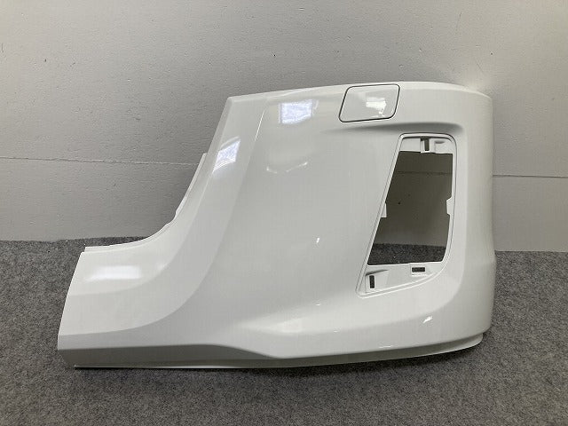新車取り外し!フォワード FRR90S4 純正 フロント バンパー 4/5X CRG/4X CRG/4/5X CRG 1-86722177-0 ホワイト ソリッド いすゞ(150455)