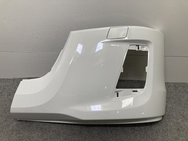 新車取り外し!フォワード FRR90S4 純正 フロント バンパー 4/5X CRG/4X CRG/4/5X CRG 1-86722177-0 ホワイト ソリッド いすゞ(150461)