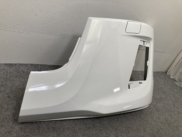 新車取り外し!フォワード FRR90S4 純正 フロント バンパー 4/5X CRG/4X CRG/4/5X CRG 1-86722177-0 ホワイト ソリッド いすゞ(150461)