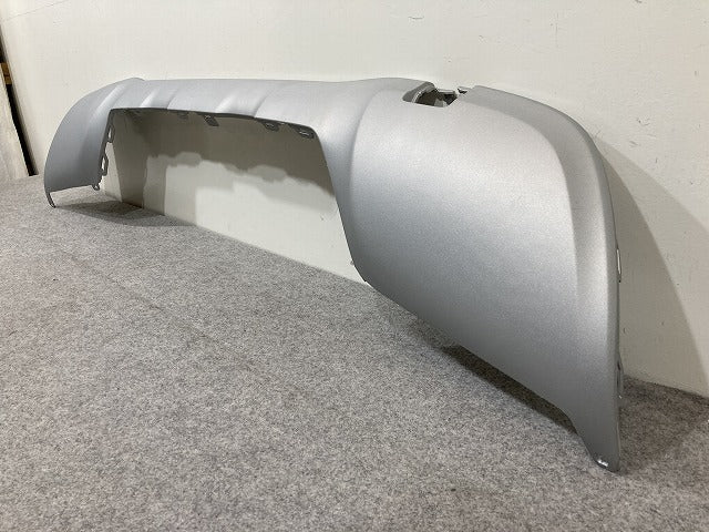 新品!GLAクラス X156 純正 リア バンパーアンダーカバー/ディフューザー A 156 885 24 00 ポーラーシルバー 761 メルセデスベンツ(150465)
