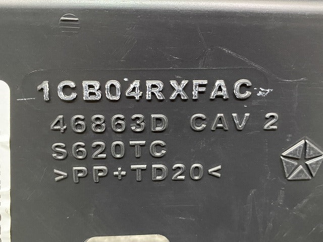 新品!ジープ ラングラー JK36S 純正 フロント バンパー アッパーカバー 1CB04RXFAC クライスラー(150467)