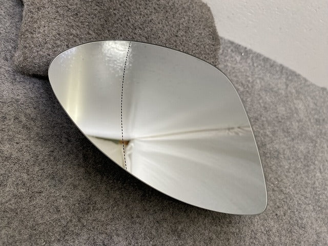 新品!カイエン 958/2015-2017 純正 右 ドアミラー レンズ 0線 RH 958.731.522.81 95873152281 ポルシェ(150495)