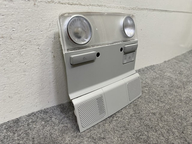 新品!ゴルフ5/GOLFⅤ 1K系 純正 フロント ルームランプ 1K0.947.105.R.WRC 1K0947105RWRC 素地 フォルクスワーゲン(150496)