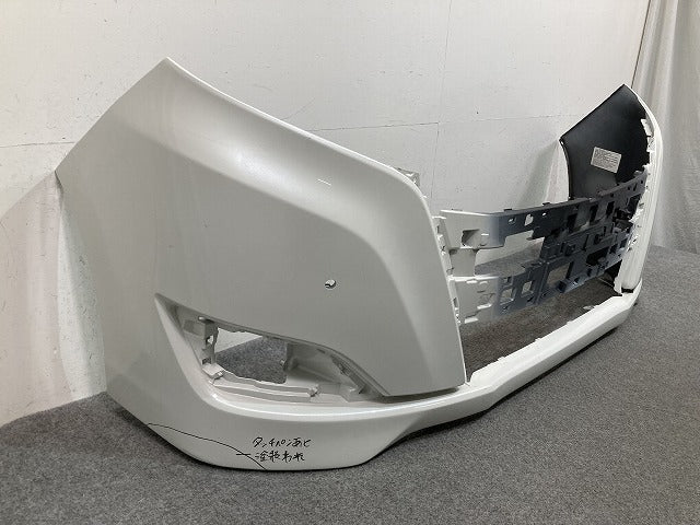 エスクァイア/ノア 80系/ZWR80G/ZRR80G/ZRR85G 純正 後期 フロント バンパー 52119-28L30/52119-28K90 ホワイトパール 070 トヨタ(150503)