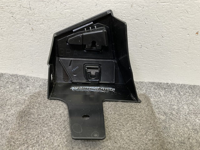 新車取り外し!RAV4 ラブ4 60系/AXAN64 純正 右 サイドパネル プロテクター/マッドガード 76901-42080 MSD44-42007-A1 素地 トヨタ(150515)