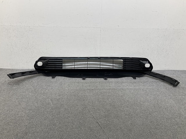 新車取り外し!ヤリスクロス MXPB10/MXPB15/MXPJ10/MXPJ15 純正 ロア フロント スポイラー 52129-52240 52129-52240 素地 トヨタ(150521)