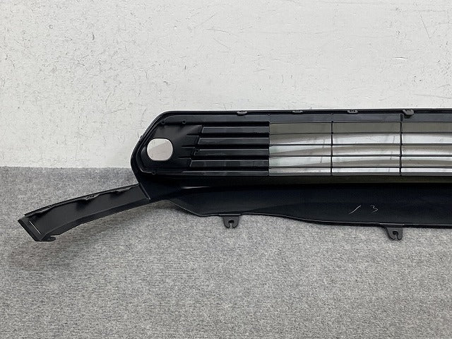 新車取り外し!ヤリスクロス MXPB10/MXPB15/MXPJ10/MXPJ15 純正 ロア フロント スポイラー 52129-52240 52129-52240 素地 トヨタ(150521)