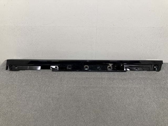 新品!プリウス 50系/ZVW50/ZVW51/ZVW55 純正 右 サイドステップ/サイドスカート RH 75850-47030 75850-47030-C0 ブラック 218(150522)