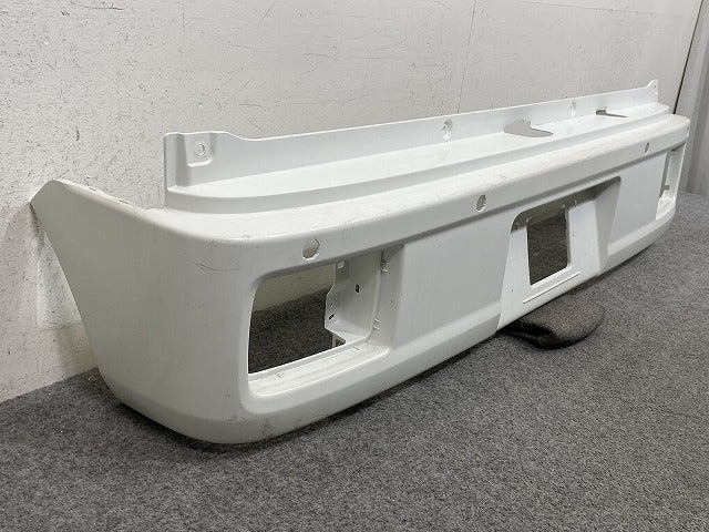 エブリィバン DA17V 純正 リア バンパー Rバンパー 71811-50T0 85050-4A01A 白素地 スズキ(150537)