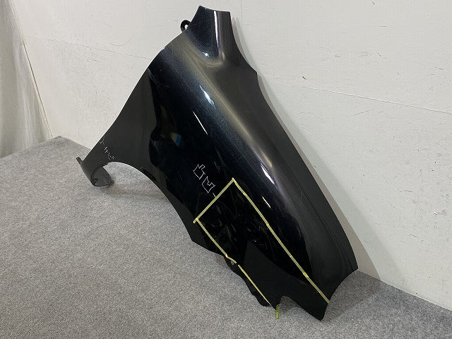 シエンタ NCP81G/NCP85G 純正 右 フロント フェンダー RH ブラックマイカ 209 トヨタ(150556)