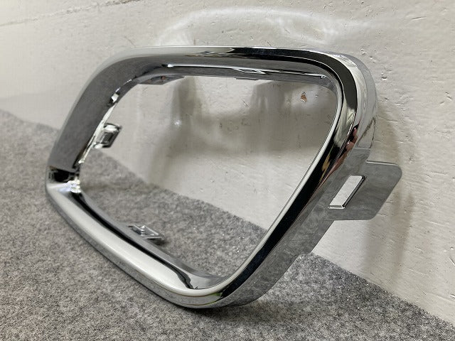 新品!グランドチェロキー 純正 右 フォグカバー/フォグランプカバー ベゼル 052612850 6DE40SZ0AA001 メッキ クライスラー(150573)