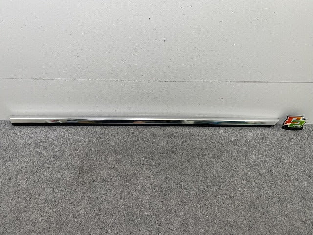 新品!Eクラス クーペ/C207 純正 左 フロント ドア アウターベルトモール LH A207720030064 メッキ メルセデスベンツ(150575)