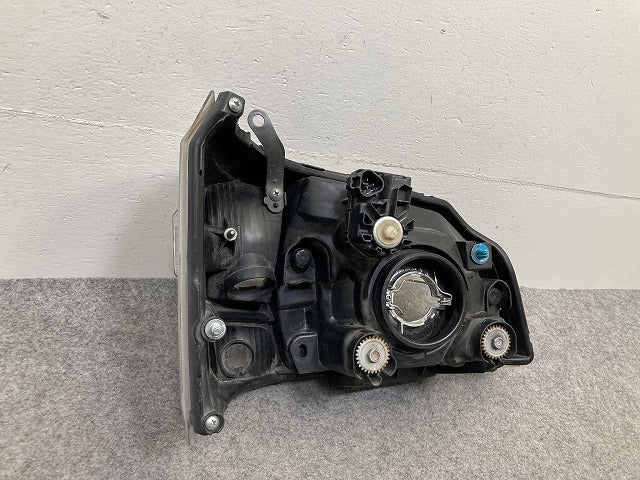 ハイゼット トラック S500P/S510P 純正 後期 左 ヘッドライト/ランプ ハロゲン レベライザー 刻印L LH STANLEY W4564 ダイハツ(150579)