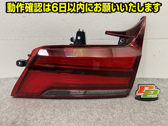 アルファード 30系/AGH30W/AGH35W/GGH30W/GGH35W/AYH30W 後期 右 テールランプ/ライト/レンズ LED 刻印F KOITO 58-79 81581-58300(150584)