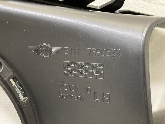 新品!ミニ クロスオーバー(F60) 2017-2022 純正 左 フロント バンパーグリル フォグカバー 5111 7390529 51117390533 素地 MINI(150593)
