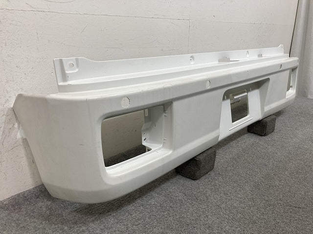 エブリィ/クリッパー NV100/スクラム DA17V/DR17V/DG17V 純正 リア バンパー Rバンパー 71811-50T0 85050-4A01A 白素地 スズキ(150598)