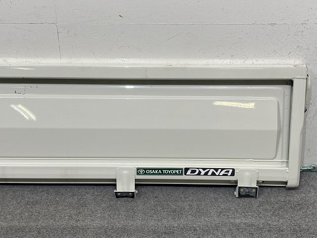 新車取り外し!ダイナ/トヨエース/デュトロ 平成23年7月~ 標準車 純正 リア アオリ/リアパネル/リアゲート ホワイト ソリッド(150604)