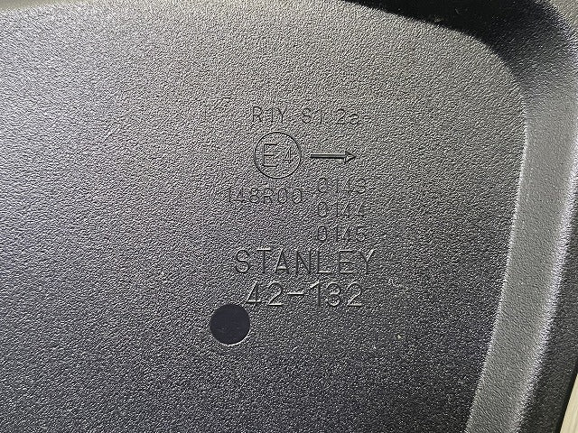 bZ4X XEAM10/YEAM15 純正 右 テールランプ/ライト/レンズ LED RH STANLEY 42-132 815151-42290 トヨタ(150619)