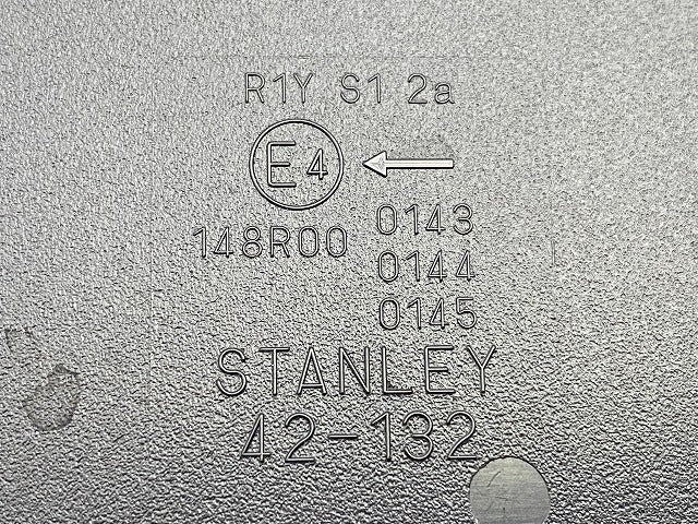 bZ4X XEAM10/YEAM15 純正 左 テールランプ/ライト/レンズ LED LH STANLEY 42-132 81561-42290 トヨタ(150620)