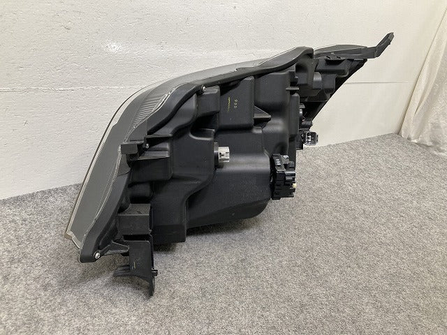 デイズ ルークス ハイウェイスター/B21A 純正 後期 右 ヘッドライト/ランプ LED レベライザー RH KOITO 100-6712J 26010-6A03B(150634)