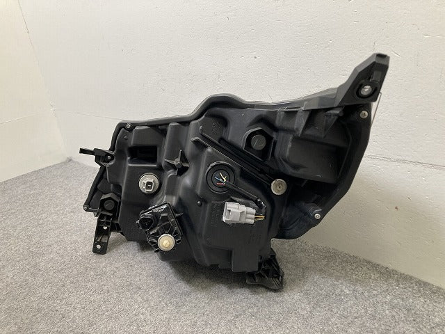 デイズ ルークス ハイウェイスター/B21A 純正 後期 右 ヘッドライト/ランプ LED レベライザー RH KOITO 100-6712J 26010-6A03B(150634)