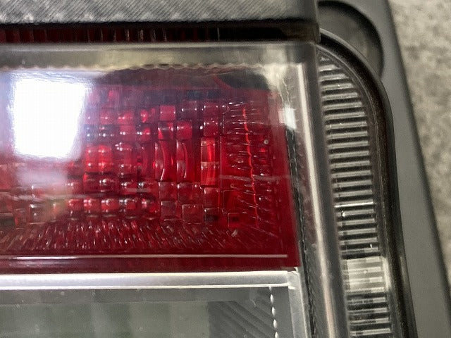 ミライース LA350S/LA360S 純正 左 テールランプ/ライト/レンズ LED LH TOKAIDENSO 20523 ダイハツ(150637)
