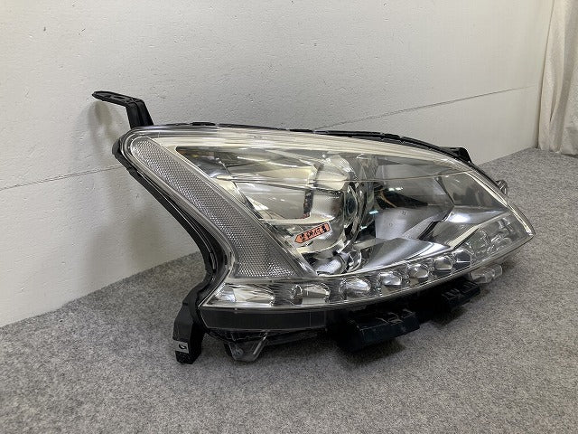 シルフィ/SYLPHY TB17/B17 純正 右 ヘッドライト/ランプ レベライザーキセノン HID AFS無 刻印D2 RH STANLEY W0613R 日産(150640)