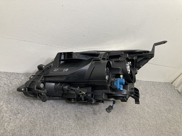 シルフィ/SYLPHY TB17/B17 純正 右 ヘッドライト/ランプ レベライザーキセノン HID AFS無 刻印D2 RH STANLEY W0613R 日産(150640)