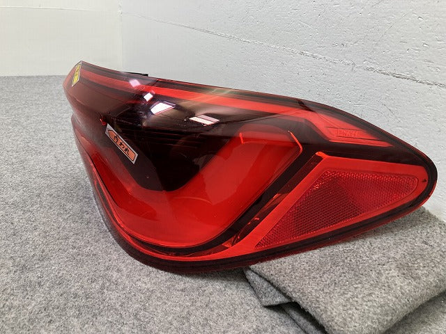 X2 シリーズ F39 純正 右 テールランプ/ライト/レンズ LED RH OLSA F03688000H BMW(150651)