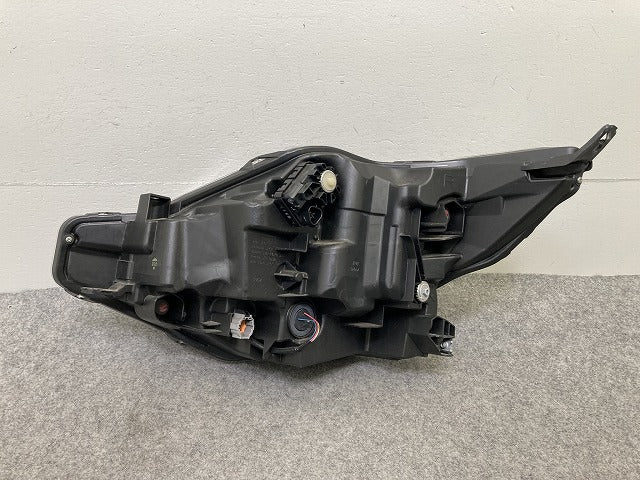 ルークス B44A/B47A 純正 右 ヘッドライト/ランプ LED レベライザー 刻印Y RH KOITO 100-23779 日産(150663)