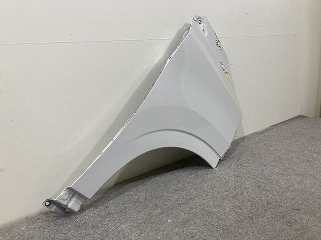 サクラ/SAKURA B6AW 純正 右 フロント フェンダー RH ホワイトパール QBB 日産(150696)
