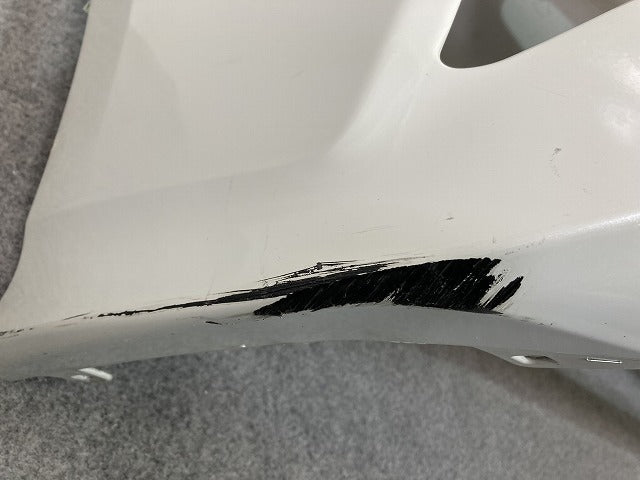 プリウス 50系/ZVW50/ZVW51/ZVW55 純正 前期 フロント バンパー 52119-47700 ホワイトパールクリスタルシャイン 070 トヨタ(150699)