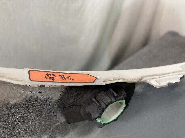 プリウス 50系/ZVW50/ZVW51/ZVW55 純正 前期 フロント バンパー 52119-47700 ホワイトパールクリスタルシャイン 070 トヨタ(150699)