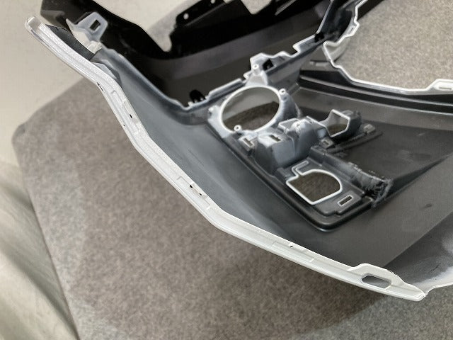 ライズ A200A/A210A/A201A/A202A 純正 フロント バンパー スポイラー付 52119-B1410 シャイニングホワイトパール W25 トヨタ(150703)