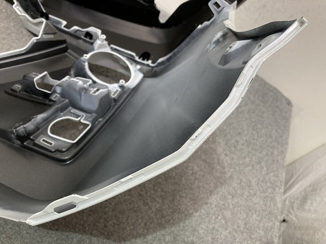ライズ A200A/A210A/A201A/A202A 純正 フロント バンパー スポイラー付 52119-B1410 シャイニングホワイトパール W25 トヨタ(150703)