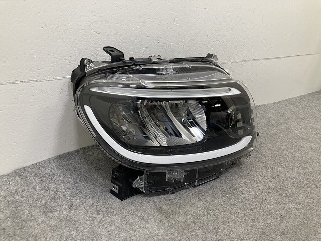 タント LA650S/LA660S 純正 前期 右 ヘッドライト/ランプ LED レベライザー 刻印01 RH KOITO 100-69074 81130-B2700 ダイハツ(150706)