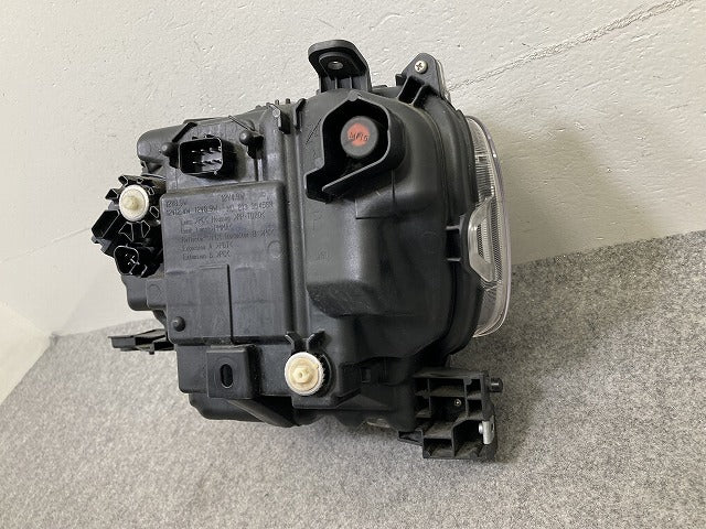 タント LA650S/LA660S 純正 前期 右 ヘッドライト/ランプ LED レベライザー 刻印01 RH KOITO 100-69074 81130-B2700 ダイハツ(150706)