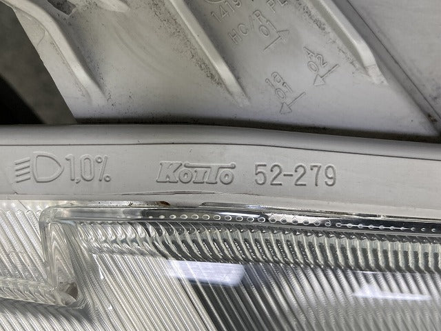 プロボックス NSP160V/NCP160V/NCP165V 純正 右 ヘッドライト/ランプ ハロゲン レベライザー RH 刻印A KOITO 52-279 81130-52J50(150711)