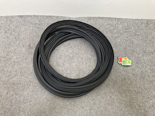 ノア NOAH 90系/MZRA90W/MZRA95W/ZWR90W/ZWR95W 純正 リア ウェザーストリップ バックドア 67881-28191 トヨタ(150712)