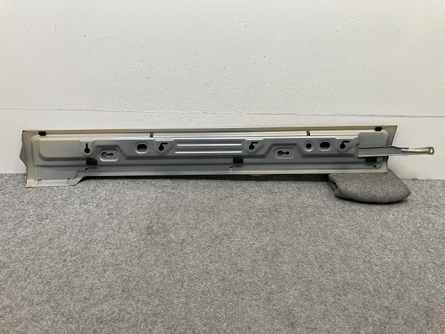 セレナ C28/NC28/FC28/FNC28 e-POWER/GC28/GFC28 純正 左 スライドドア レールカバー LH 利休-リキュウ- HAN 日産(150724)