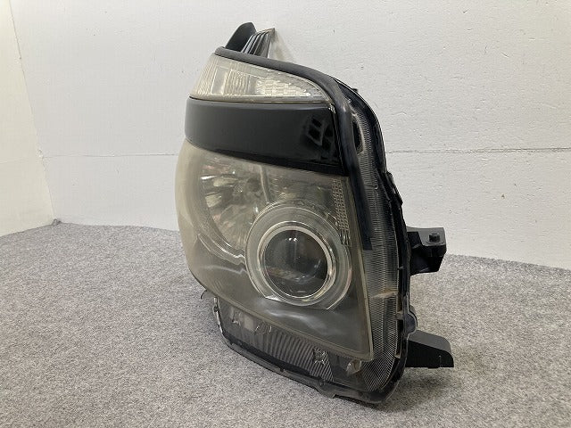 ヴォクシー VOXY 70系/ZRR70G/ZRR75G/ZRR70W/ZRR75W 純正 前期 右 ヘッドライト/ランプ キセノン HID 刻印V8 レベ KOITO 28-203(150734)
