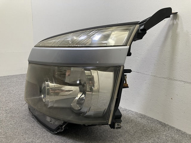 ヴォクシー VOXY 70系/ZRR70G/ZRR75G/ZRR70W/ZRR75W 純正 前期 左 ヘッドライト/ランプ キセノン HID レベ 刻印V8 KOITO 28-203(150735)