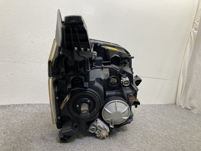 ヴォクシー VOXY 70系/ZRR70G/ZRR75G/ZRR70W/ZRR75W 純正 前期 左 ヘッドライト/ランプ キセノン HID レベ 刻印V8 KOITO 28-203(150735)
