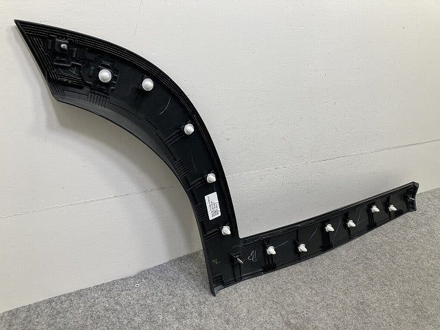 フロンクス WDB3S 純正 左 リア ドア サイドパネル スプラッシュガード LH 77541-74T0 スズキ(150751)