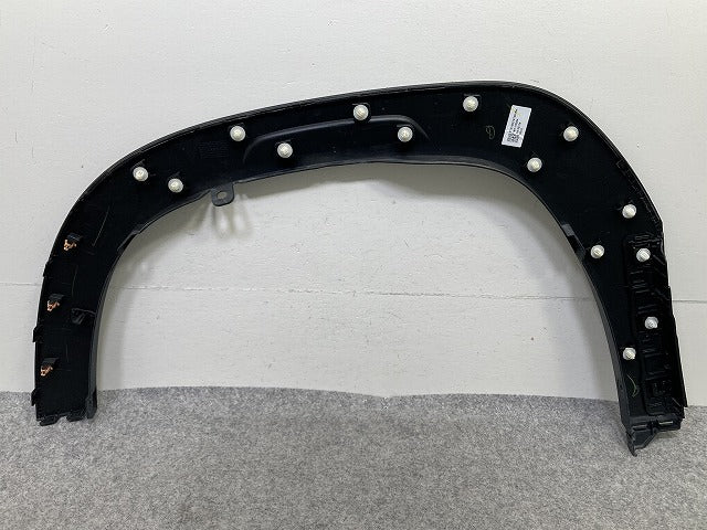 フロンクス WDB3S 純正 右 フロント フェンダーアーチモール/オーバーフェンダー RH 77211-74T0 素地 スズキ(150752)