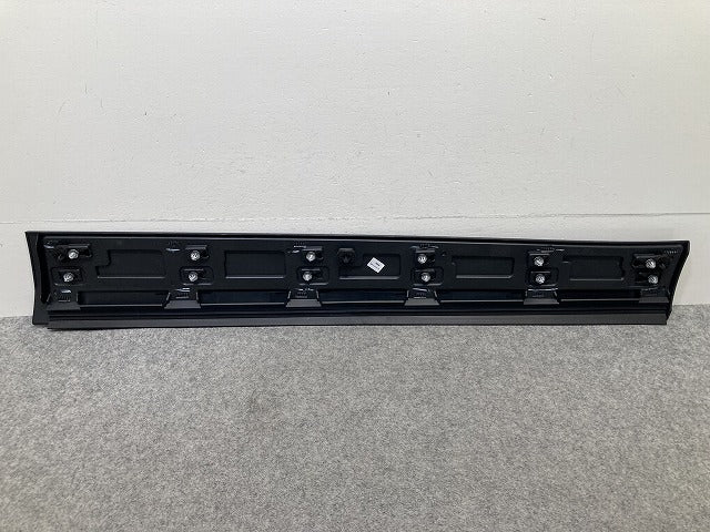 新品!ディスカバリースポーツ L550 純正 左 フロント ドア モール/プロテクター FK72-21065-AD LR116797 素地 ランドローバー(150754)