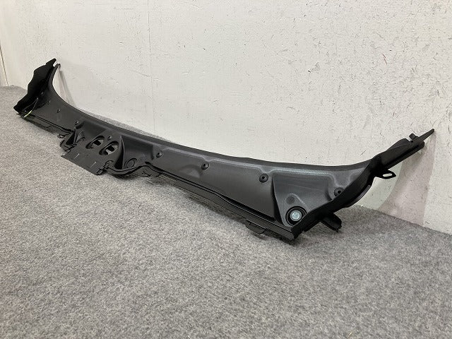 新品!3シリーズ F30 純正 右 フロント カウルカバー/ワイパーベースカバー 5171-7258178 51717258178 素地 BMW(150757)