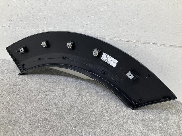 新品!ミニ クロスオーバー(F60) 純正 右 リア フェンダーアーチモール/オーバーフェンダー 5177 7 389 364 51777389364 MINI(150758)